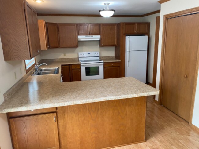 Foto del edificio - 873/875 Lincoln Ave