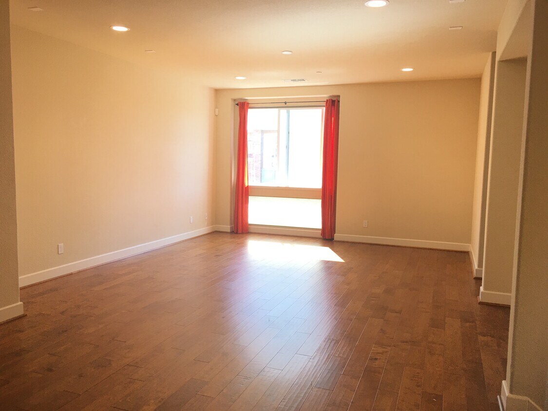 6669 Tralee Village Dr, Dublin, CA 94568 Townhome Rentals in Dublin