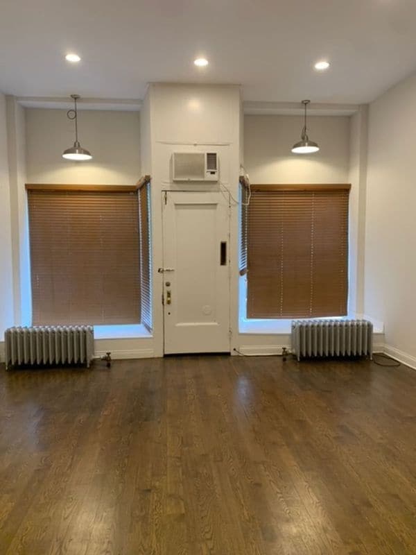 Building Photo - 1654 W Wallen Ave