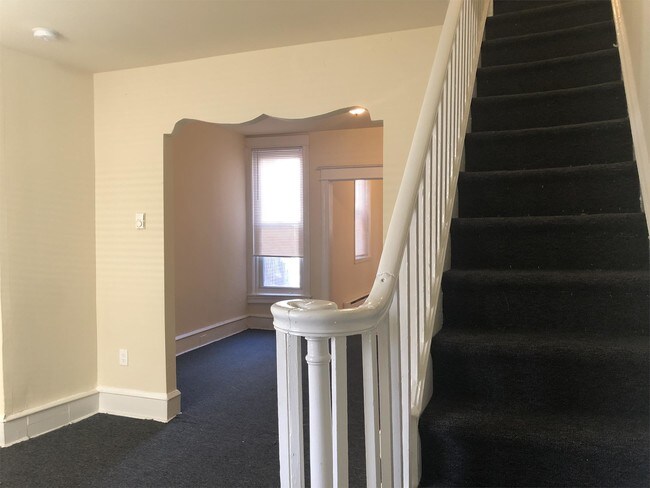 Building Photo - 5511 Blakemore St