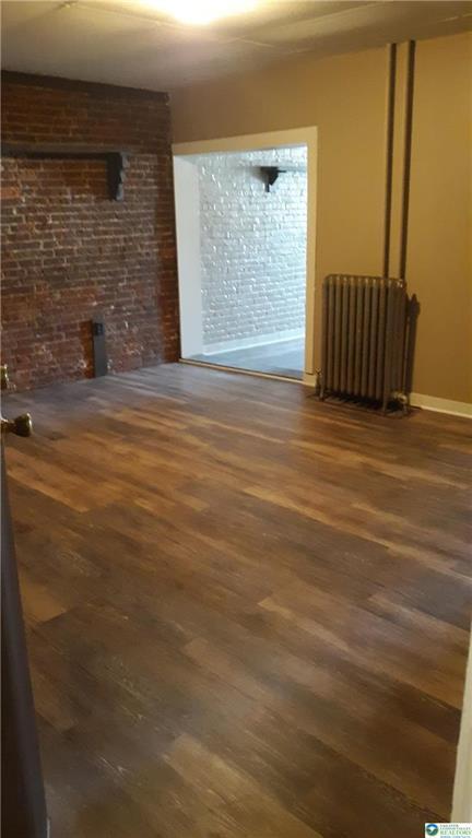 Foto del edificio - 228 W 3rd St