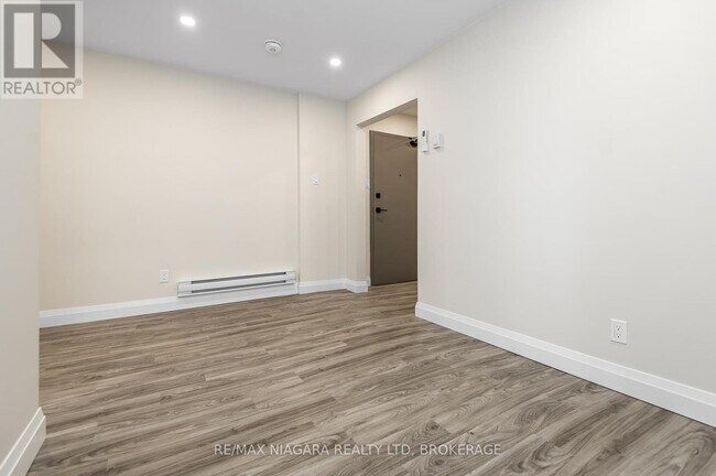 Photo du bâtiment - 264 West St