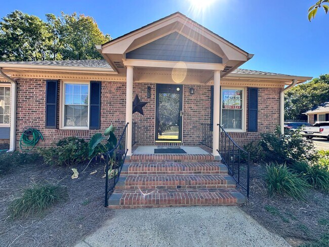 Foto del edificio - Exclusively Offered By Muse Realty Rentals, LLC