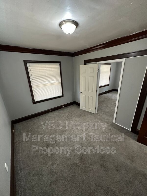 Foto del edificio - 4024 E 143rd St