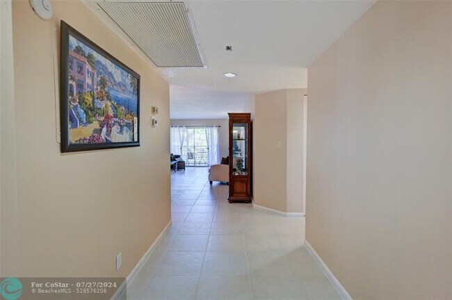 Building Photo - 1803 Eleuthera Point