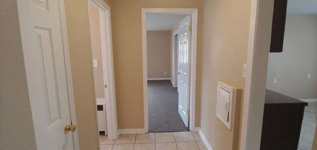 Building Photo - 4624 N 39th St
