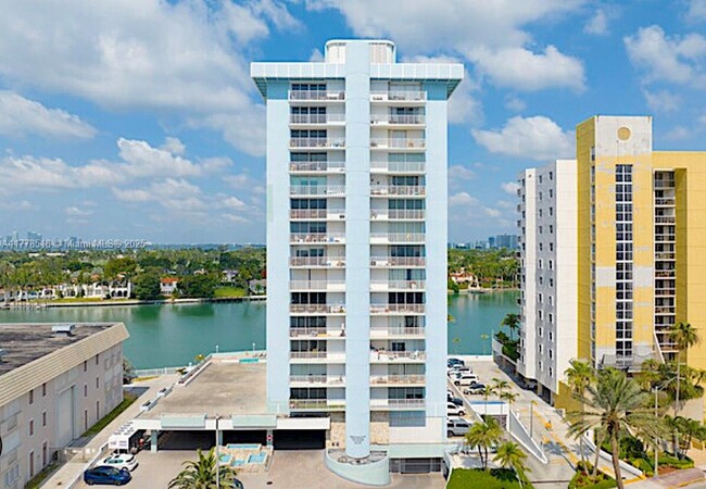 Building Photo - 5838 Collins Ave