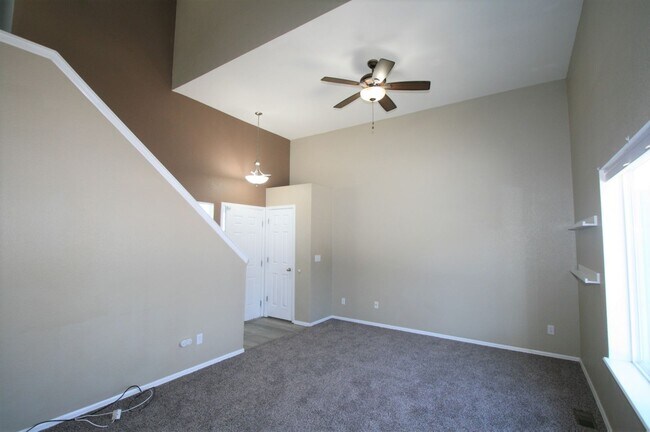 Foto del edificio - Beautiful 4 Bedroom Home in Stetson Hills!