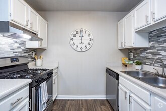 Building Photo - Sutter Lake Apartments