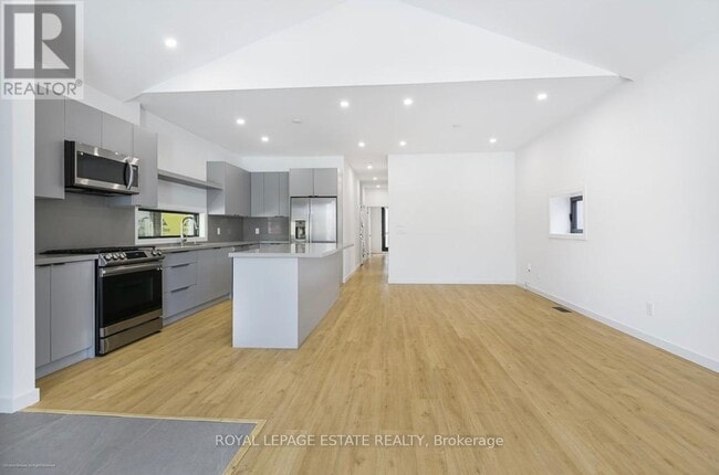 Building Photo - 506 Scarborough Rd