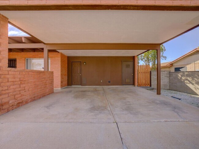 Foto del edificio - $200 OFF FIRST MONTH RENT!!