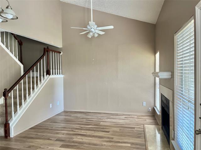Building Photo - 1412 Meadowood Village Dr