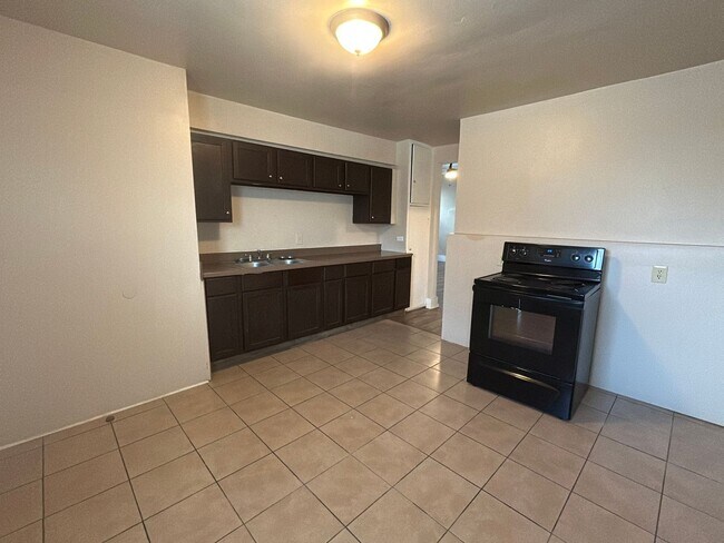 Foto del edificio - Downstairs 1BD/1BA Near San Antonio College – Easy Access, Central Location!
