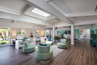 Building Photo - The Grove