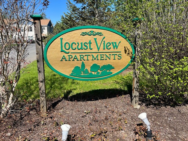 Interior Photo - Locust View