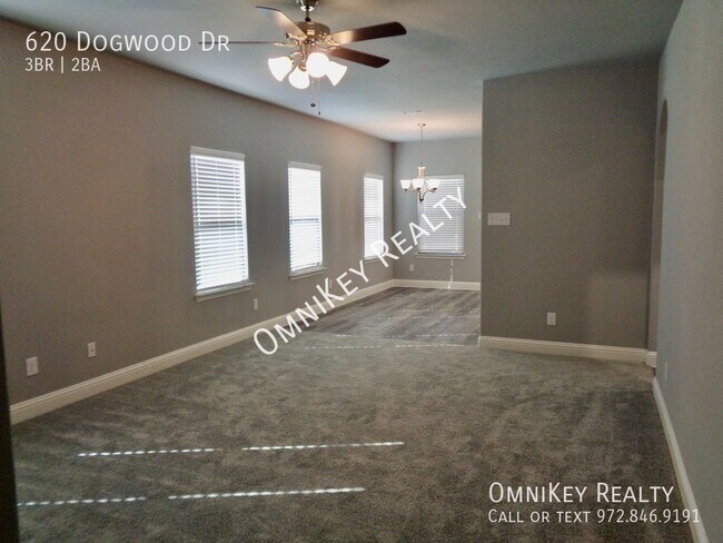 Foto del edificio - 620 Dogwood Dr