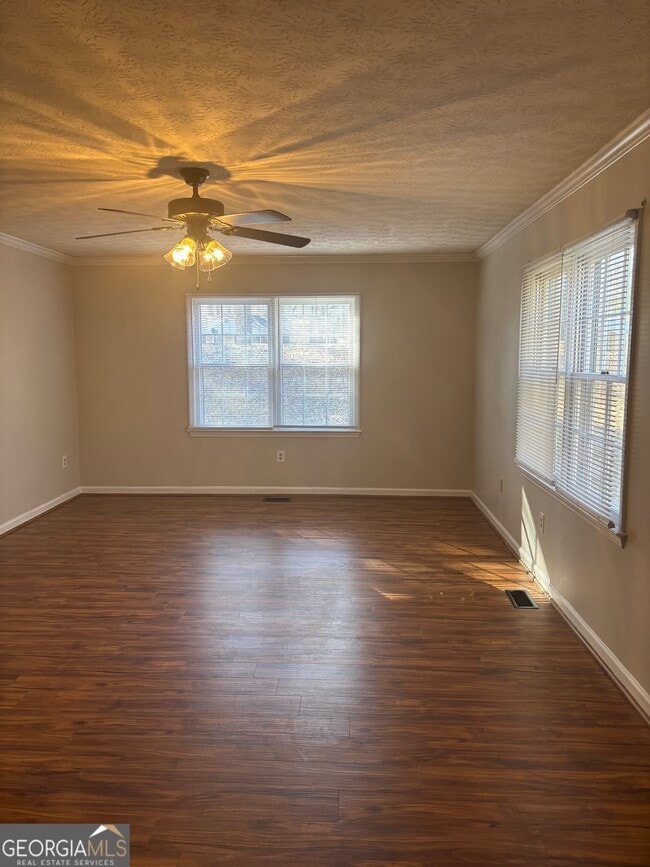 Foto del edificio - 256 Frederick Dr