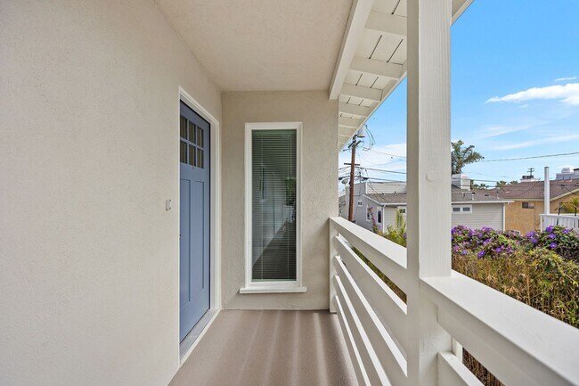 Foto del edificio - Coastal Living at Its Finest! Fully Remode...