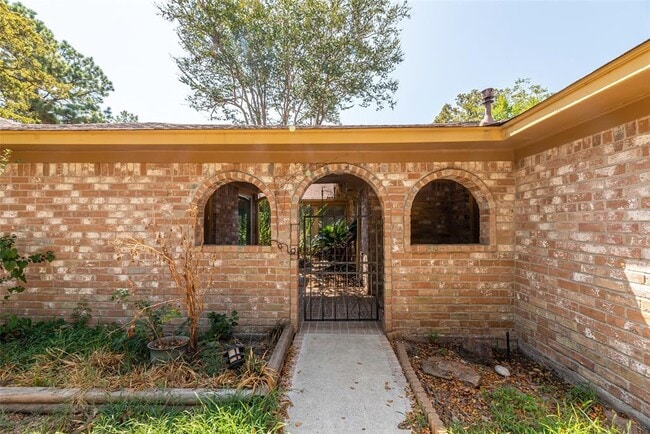 Building Photo - 102 Butlers Ct