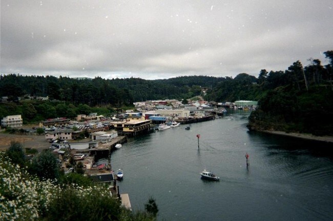 Building Photo - 32301 N Harbor Dr