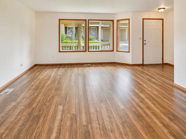 Foto del edificio - 1158 SE La Mesa Ave