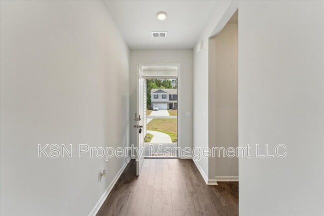 Building Photo - 238 Sage Fld Dr