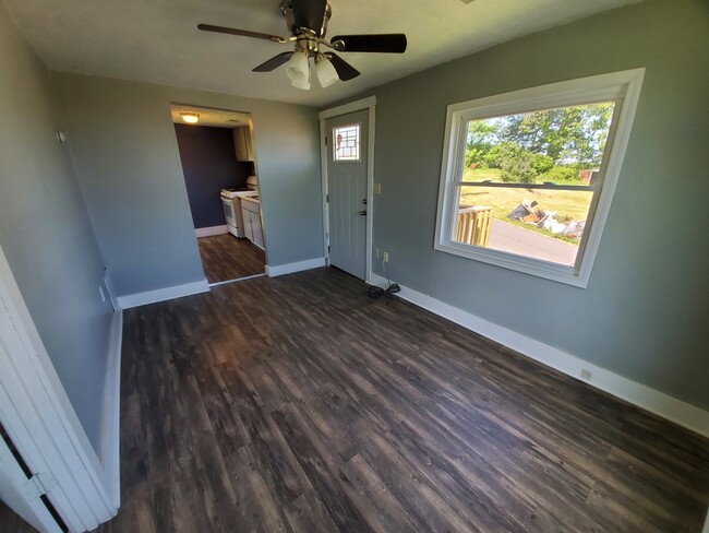 Living Room - 113 S Crestwood St