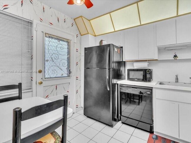 Foto del edificio - 2309 Park Ln