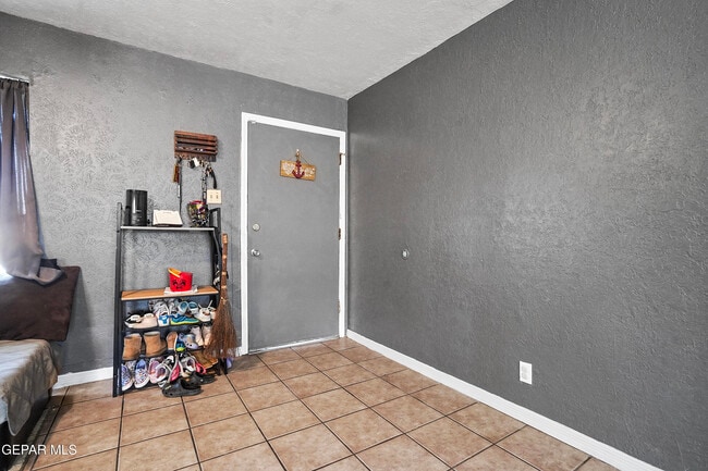 Foto del edificio - 5516 Fairbanks Dr