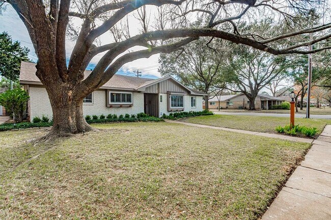 Foto del edificio - 4745 Spellman Rd