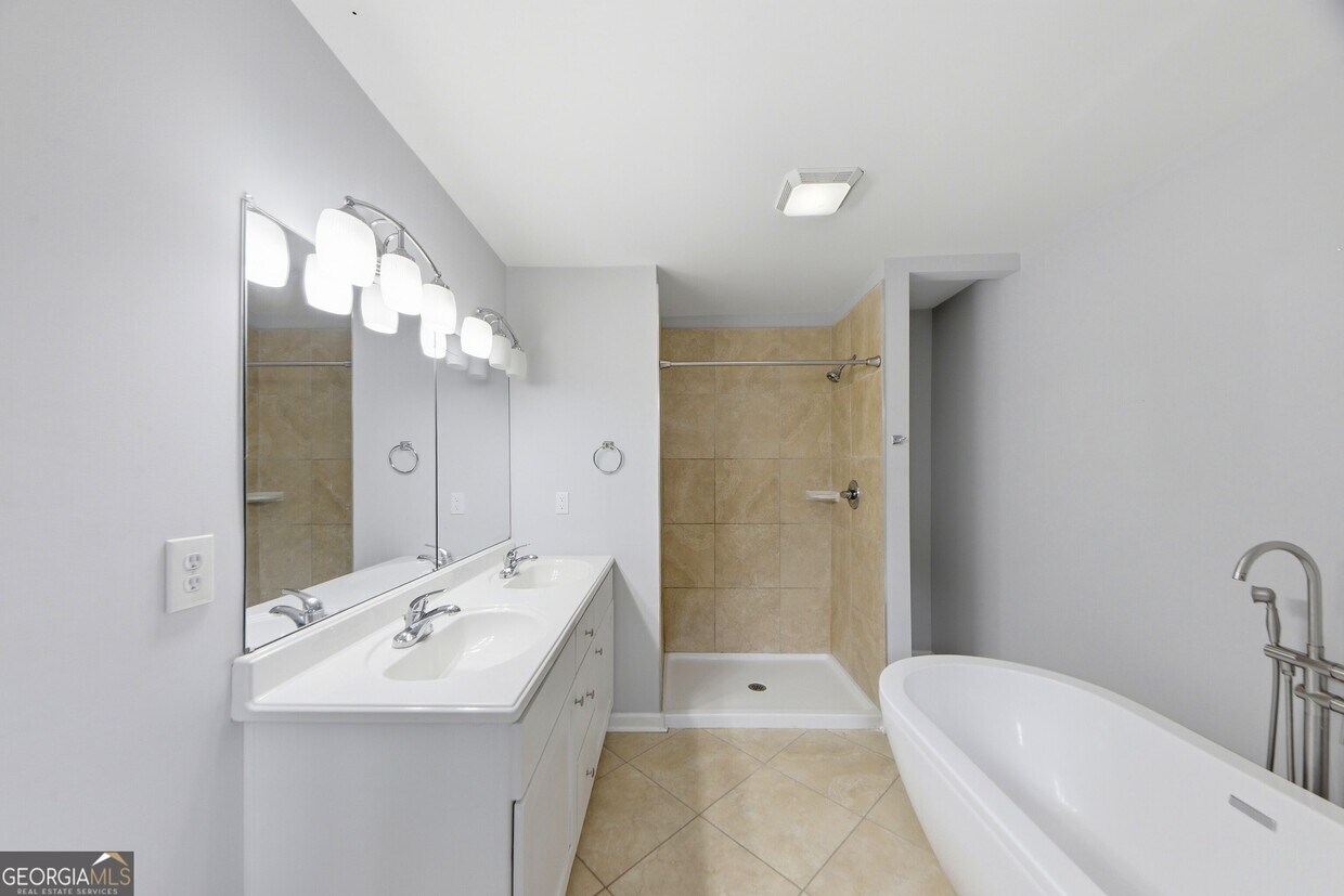 Foto del edificio - 3150 Dogwood Dr