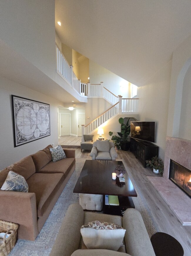 Foto del edificio - 10 Gregory Pl