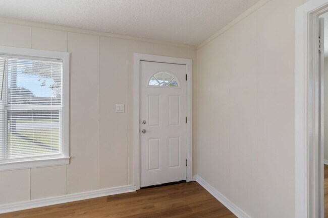 Foto del edificio - Charming 1/1 Home in St. Cloud Close to the Lakefront Park