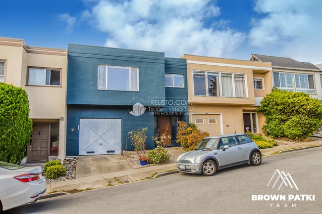 Building Photo - 76 Los Palmos Dr