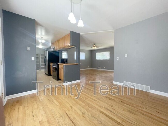 Building Photo - 7436 Knox Ct