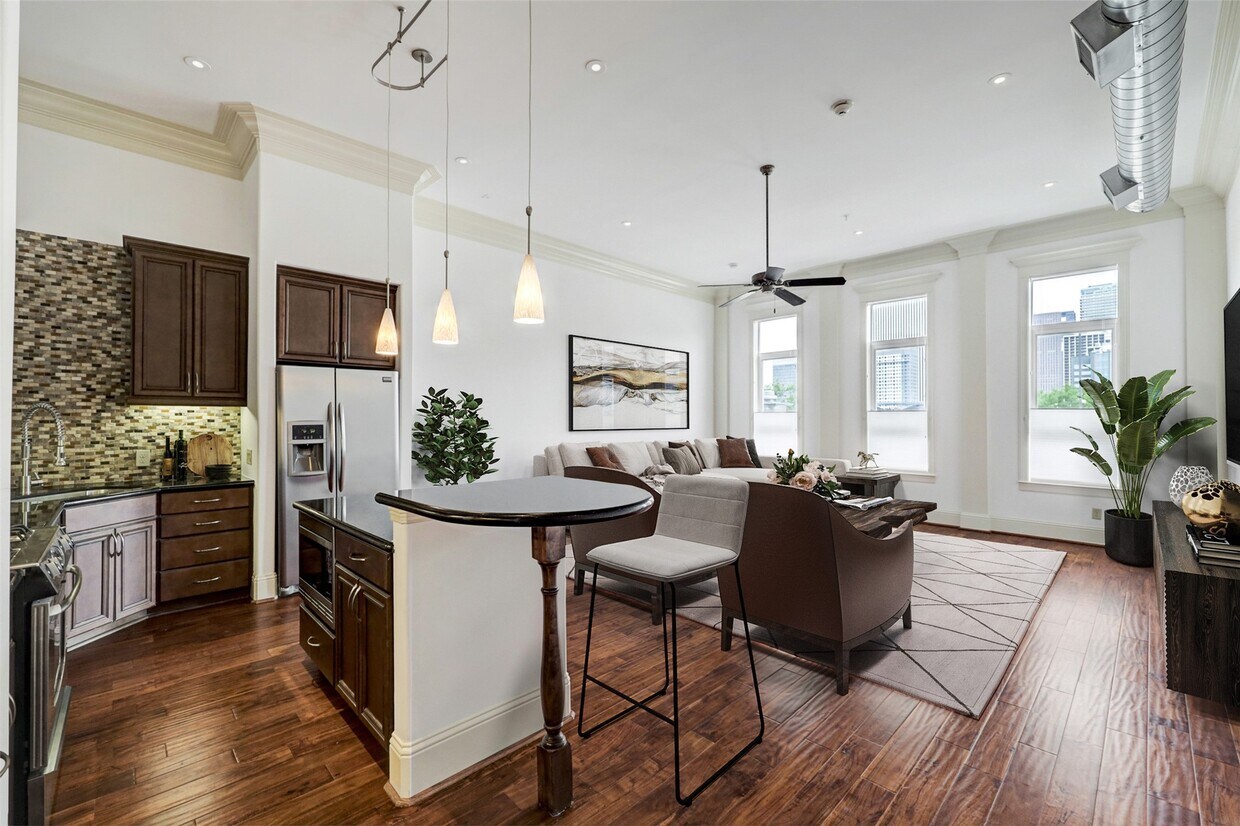 Foto principal - 2510 Travis St