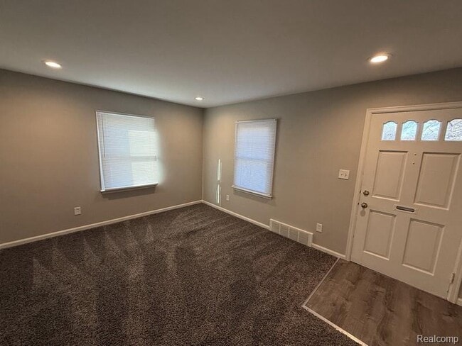 Building Photo - 13661 Kingston St