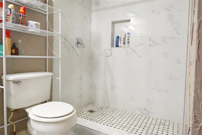 Foto del edificio - 10501 South Dr