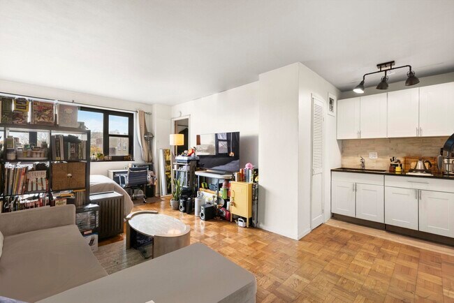 Foto del edificio - 6515 JFK Blvd E