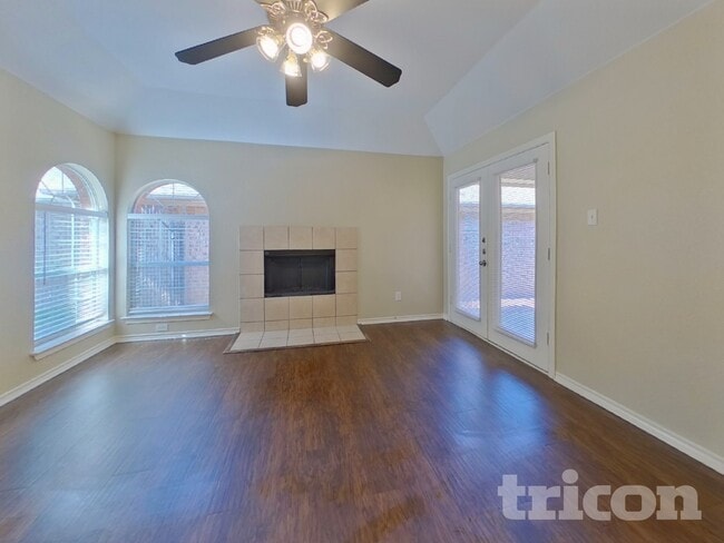 Building Photo - 700 Stribling Cir
