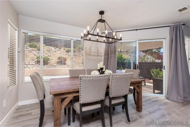 Dining Room - Alt. Angle - 539 Avenida Aguila