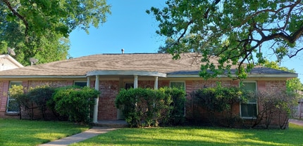 Building Photo - 5455 Kuldell Dr