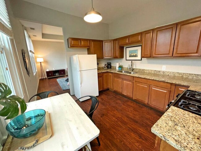 Building Photo - 1925 Colerain Ave