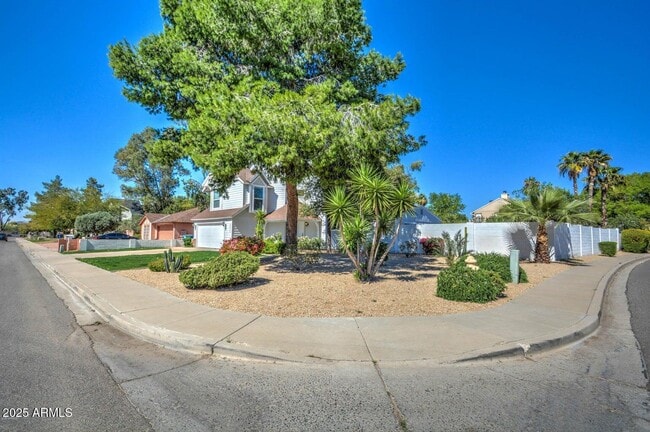 Foto del edificio - 4834 E Hillery Dr