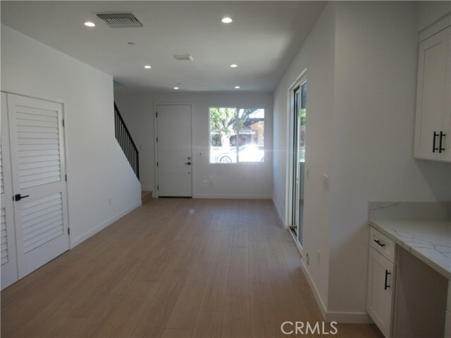 Foto del edificio - 9700 Mayne St