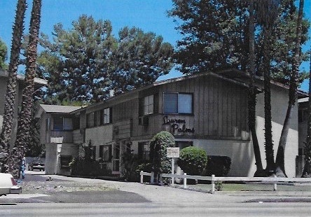 Building Photo - 4934 Woodman Ave