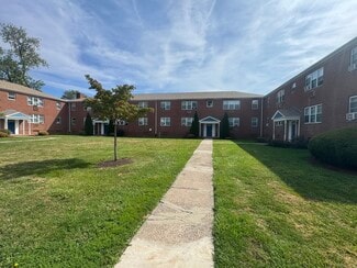 Building Photo - 762 New Britain Ave