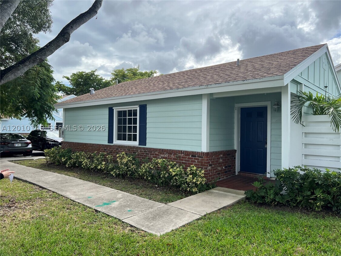 Building Photo - 13795 SW 147th Cir Ln