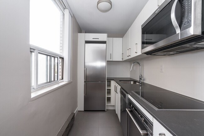 Photo du bâtiment - 188 Jameson Ave