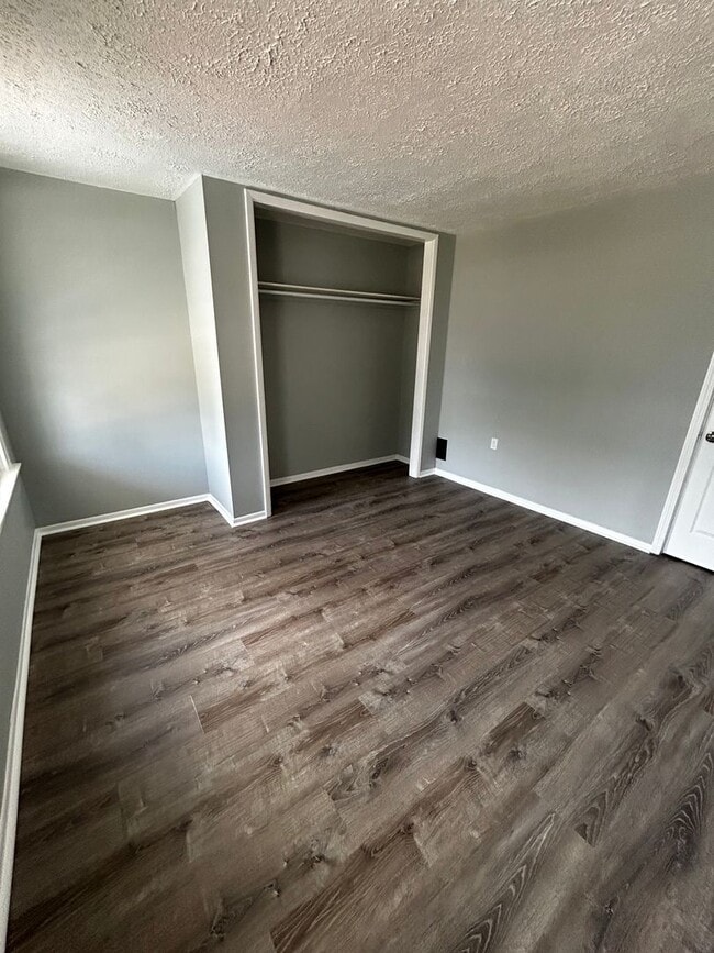 Building Photo - Beautiful Newly Renovated Home 3 BEDROOM 1 BATH, FENCED YARD, Bonus Space